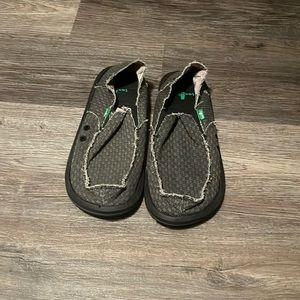 Sanuk grey sandels and house shoes